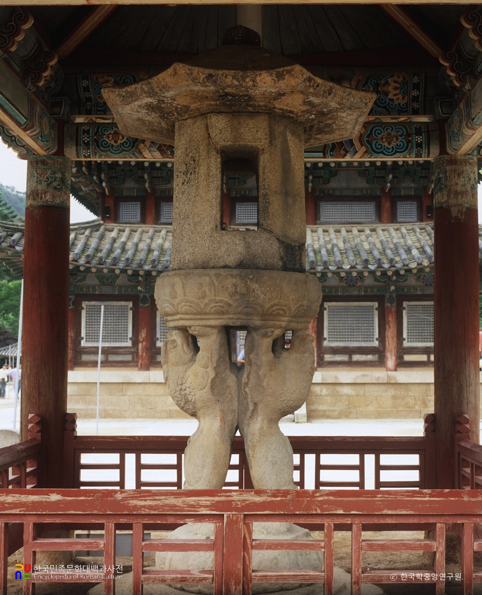 보은 법주사 쌍사자 석등 정면