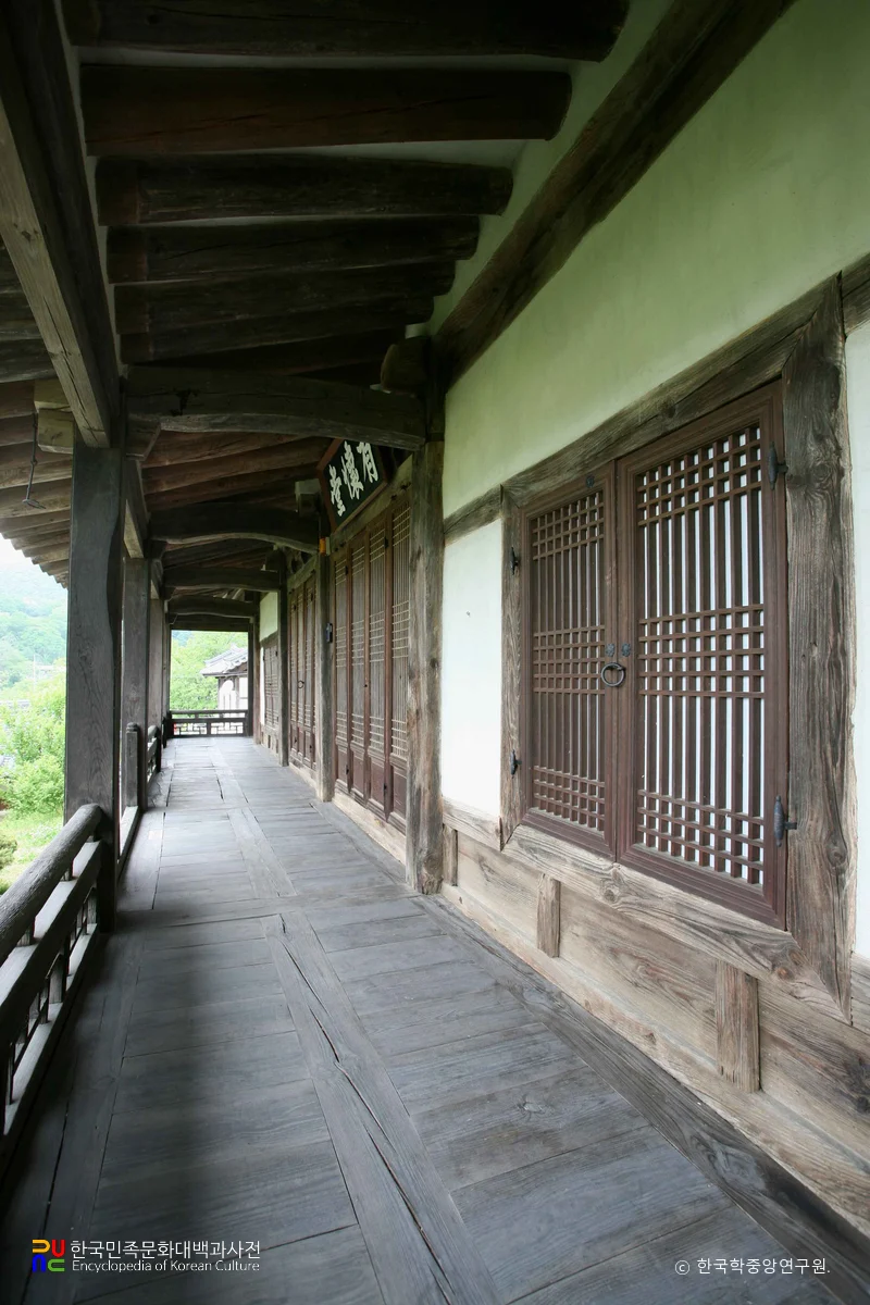 대전 유회당(부)기궁재 중 유회당 툇마루