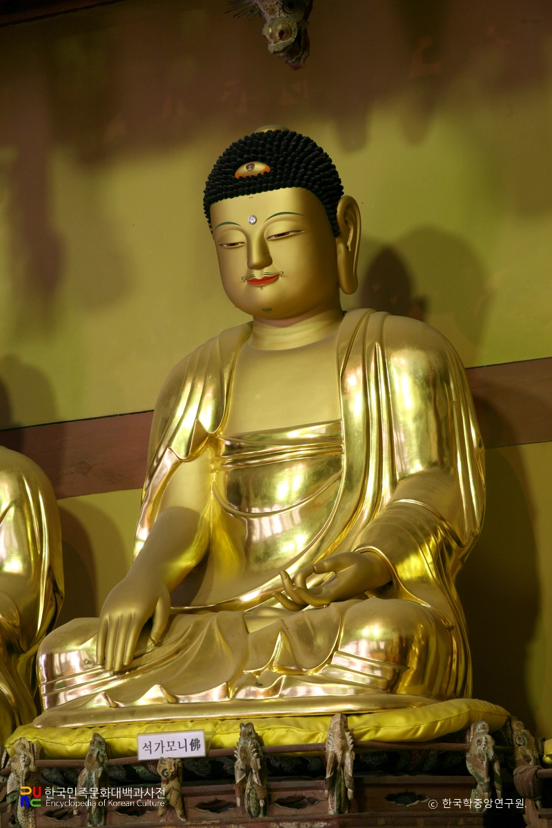 영광 불갑사 목조석가여래삼불좌상 중 석가