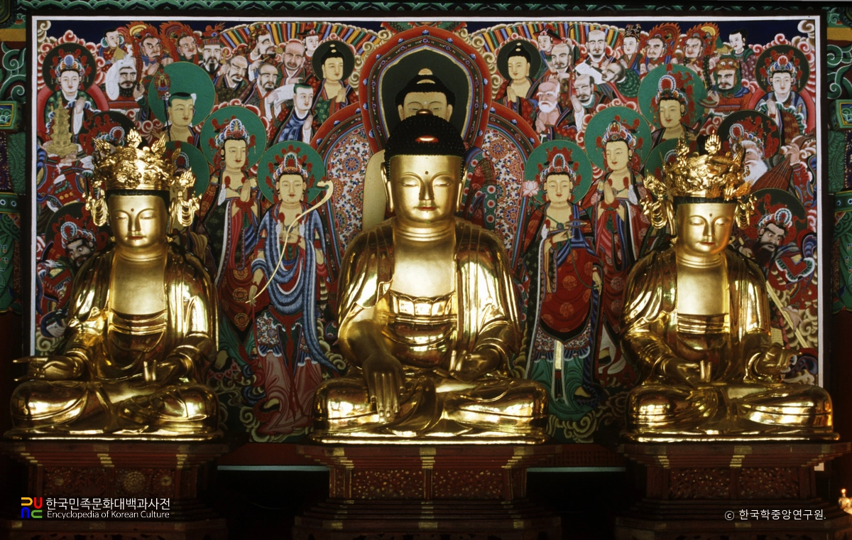 경산 경흥사 목조 석가여래 삼존 좌상