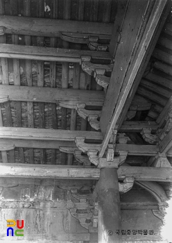 영주 부석사 무량수전 내부 가구