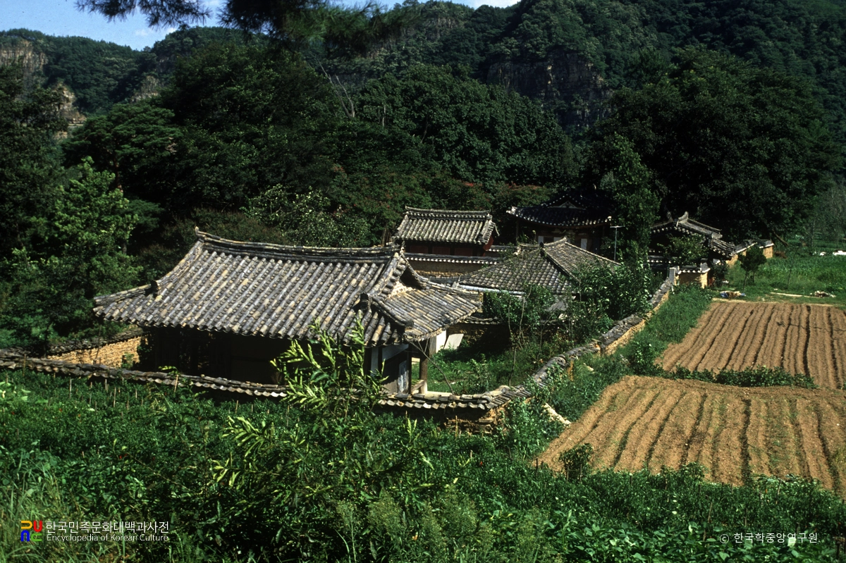 합천 도연서원 우측 전경