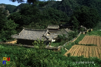 합천 도연서원 우측 전경
