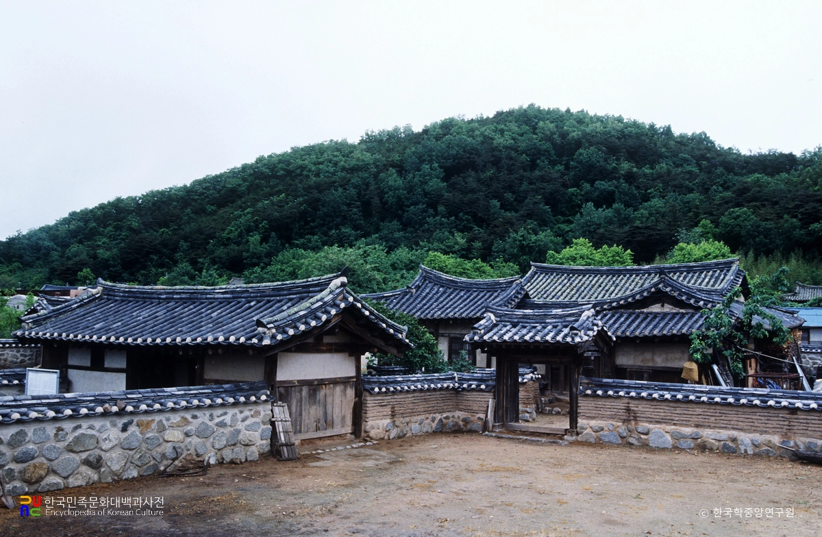 인양리 용암종택