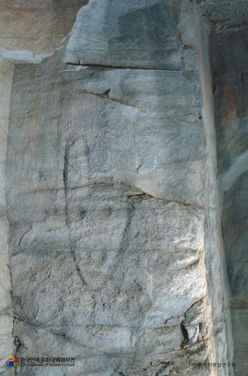 경주 석장동 암각화 중 남3면 하단 기호