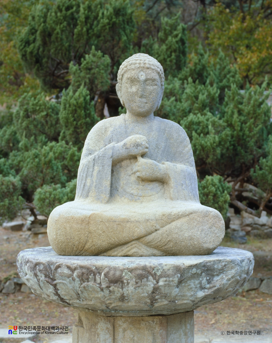 영천 화남리 석조여래좌상