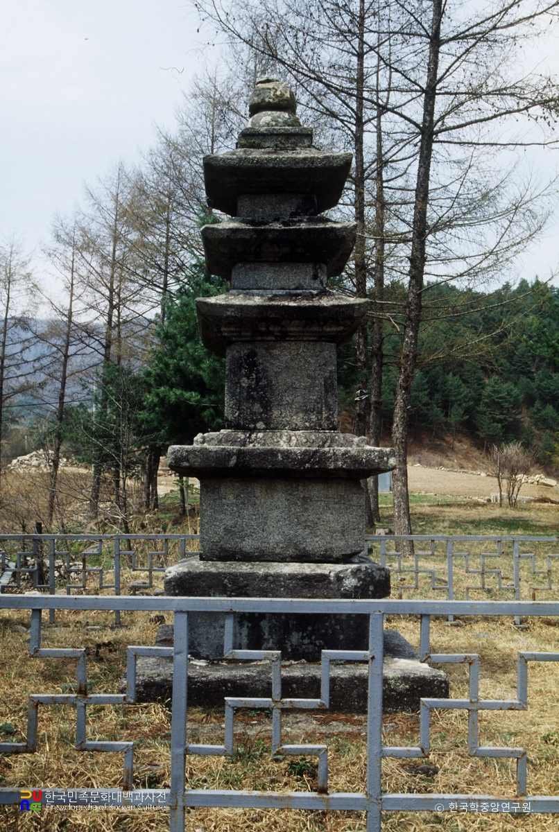 탑동 삼층석탑