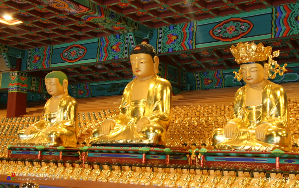 칠곡 송림사 석조아미타여래삼존좌상