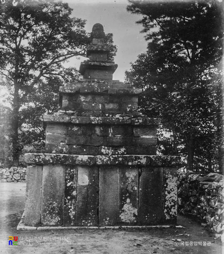 구미 도리사 석탑 좌측면