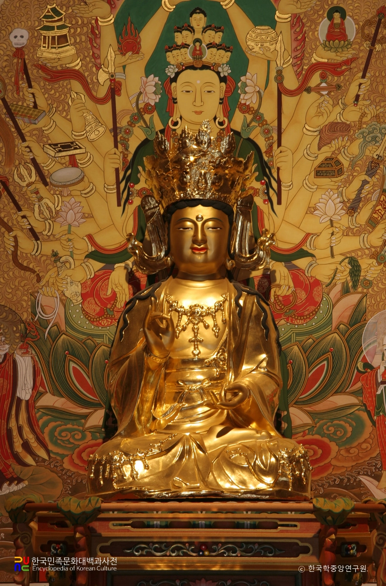 양평 용문사 금동관음보살좌상