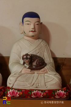 청도 덕사 영산전 석조여래삼존상 및 십육나한상