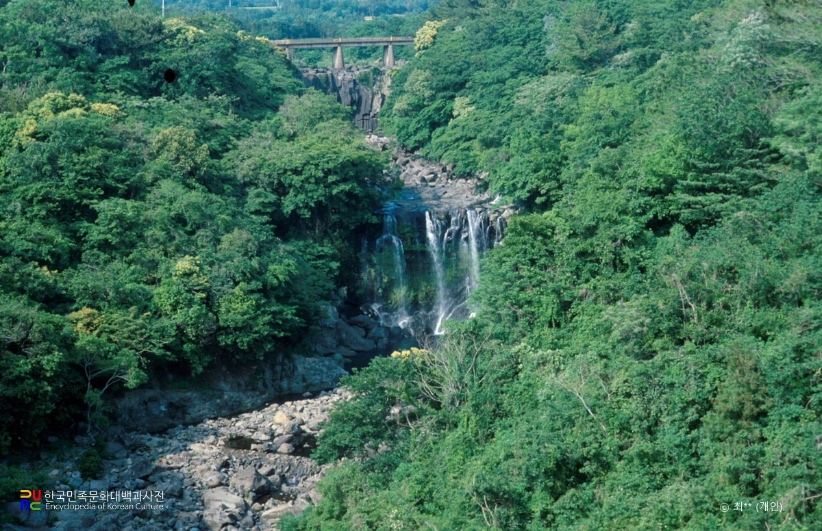 정방폭포