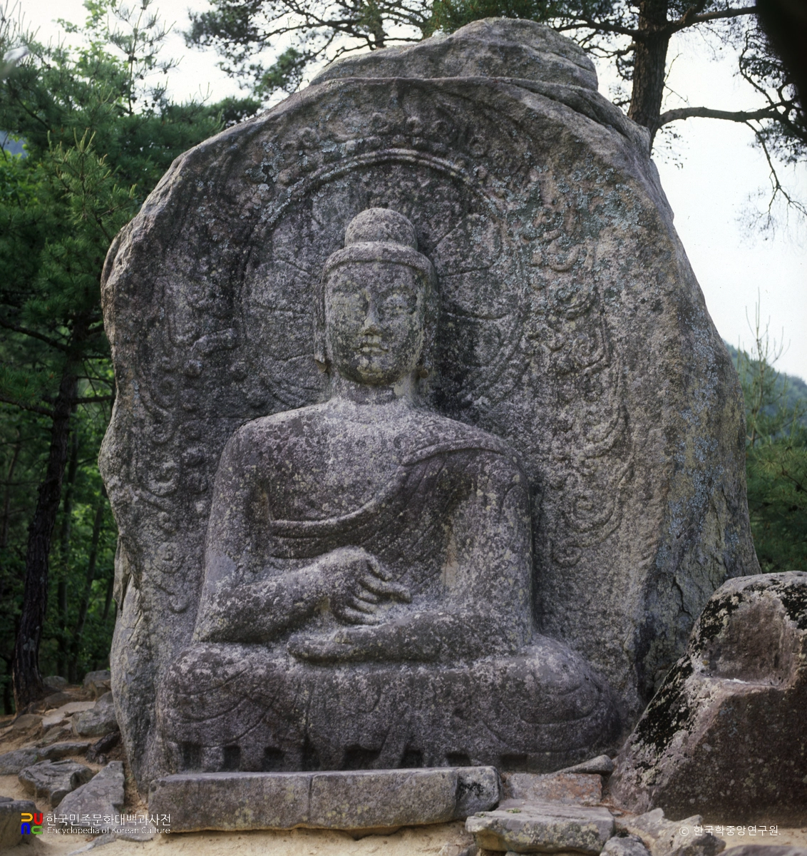 남원 신계리 마애여래 좌상