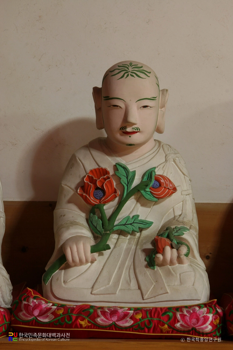 청도 덕사 영산전 석조여래삼존상 및 십육나한상