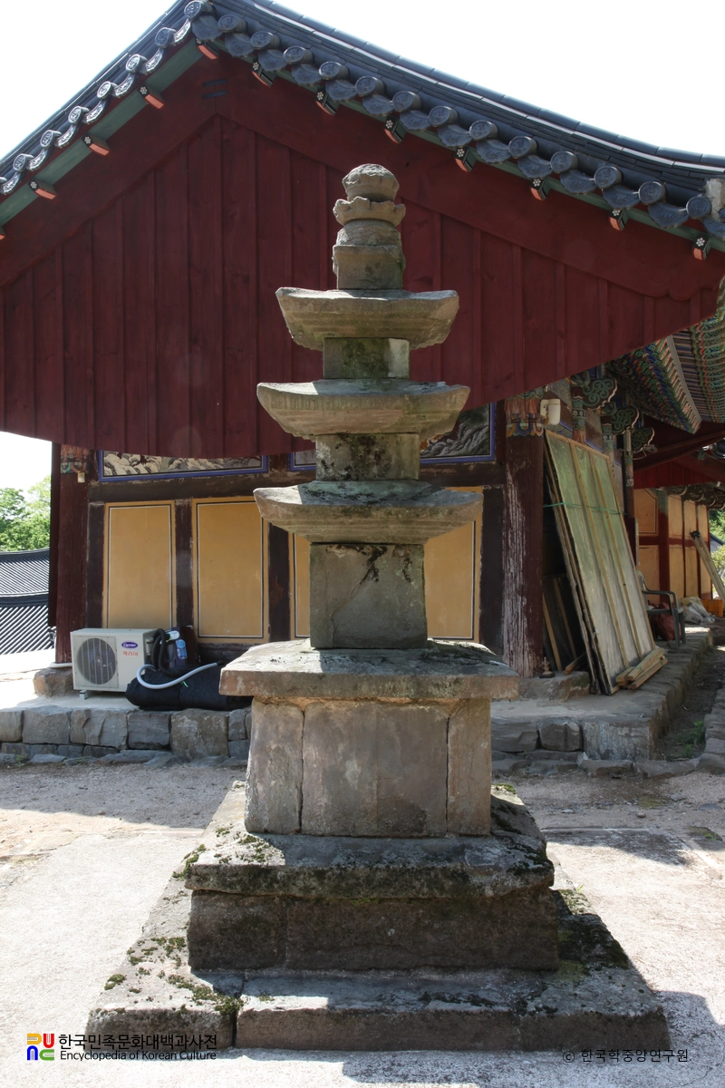 진주 청곡사 삼층석탑