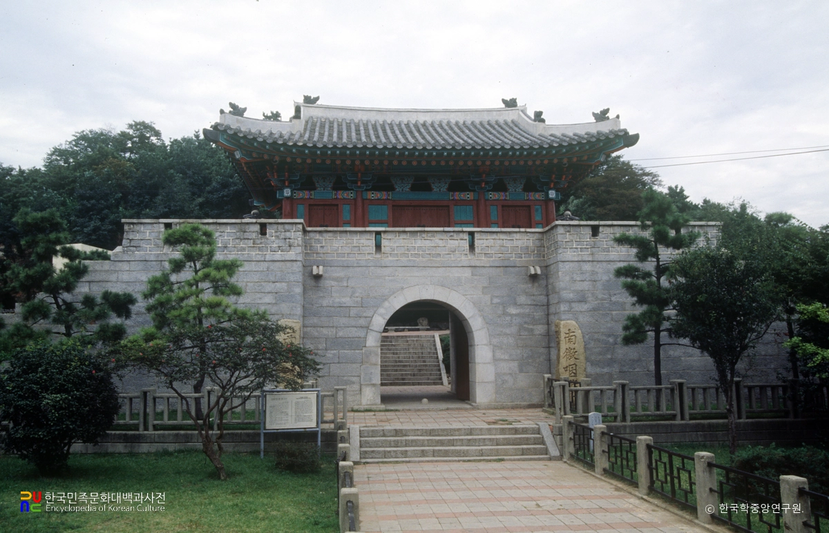 부산진성 서문성곽 우주석