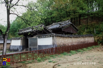 단계 하위지 선생 유허비