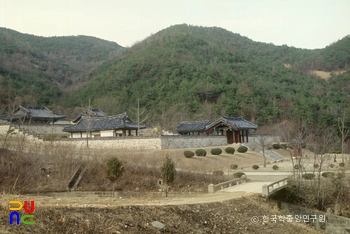 신유 장군 유적 / 숭무사