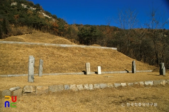 강화 홍릉 정측면