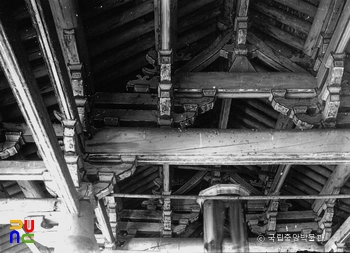 영주 부석사 무량수전 내부 가구