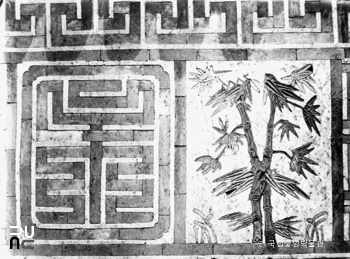 서울 경복궁 자경전 서측 꽃담의 문양