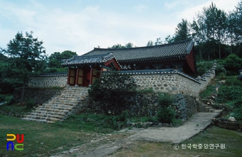 화순향교 대성전