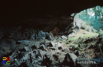 제주 북촌리 선사주거지 유적 내부