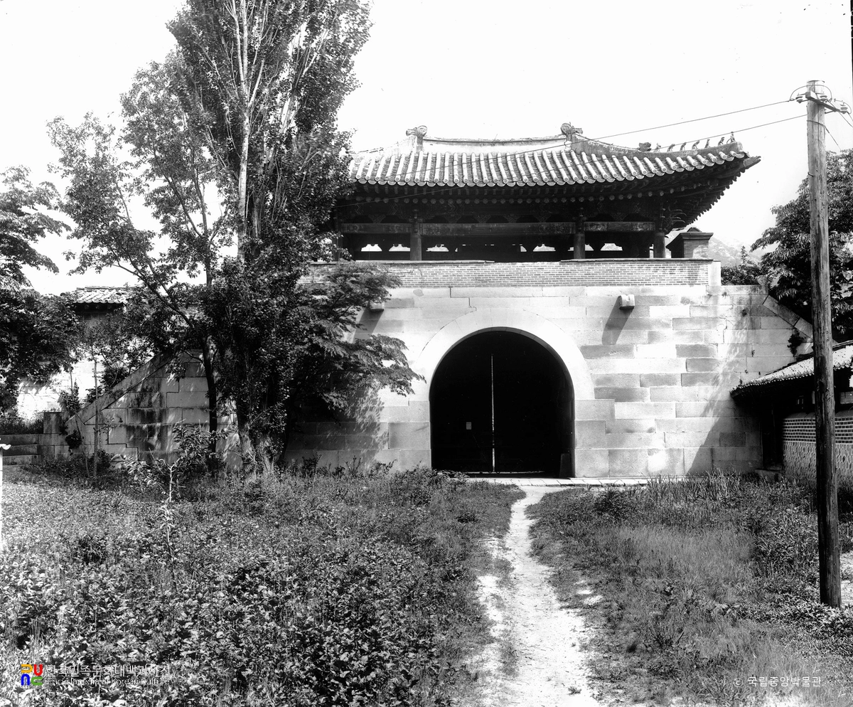 서울 경복궁 신무문 뒷면