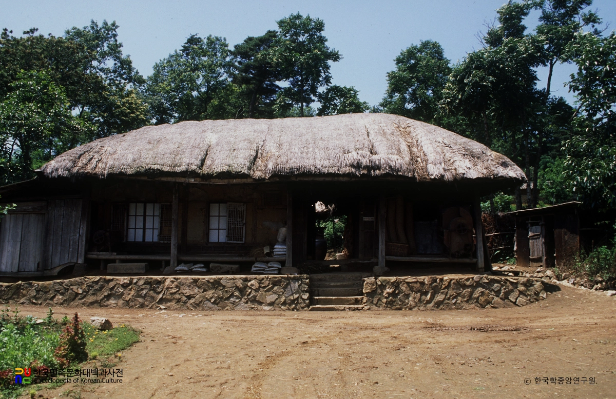 화성 정용래 가옥 / 전경 및 사랑채