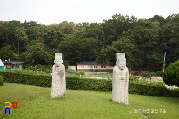 서울 양효공 안맹담과 정의공주 묘역