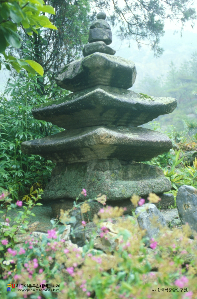 청원 동화사 삼층석탑