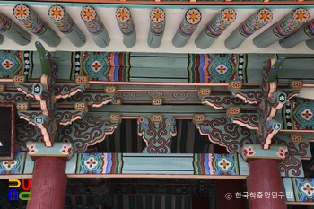 크레이지 슬롯 추천 관아 중 기성관의 익공