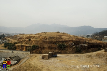 부산 복천동 고분군 전경