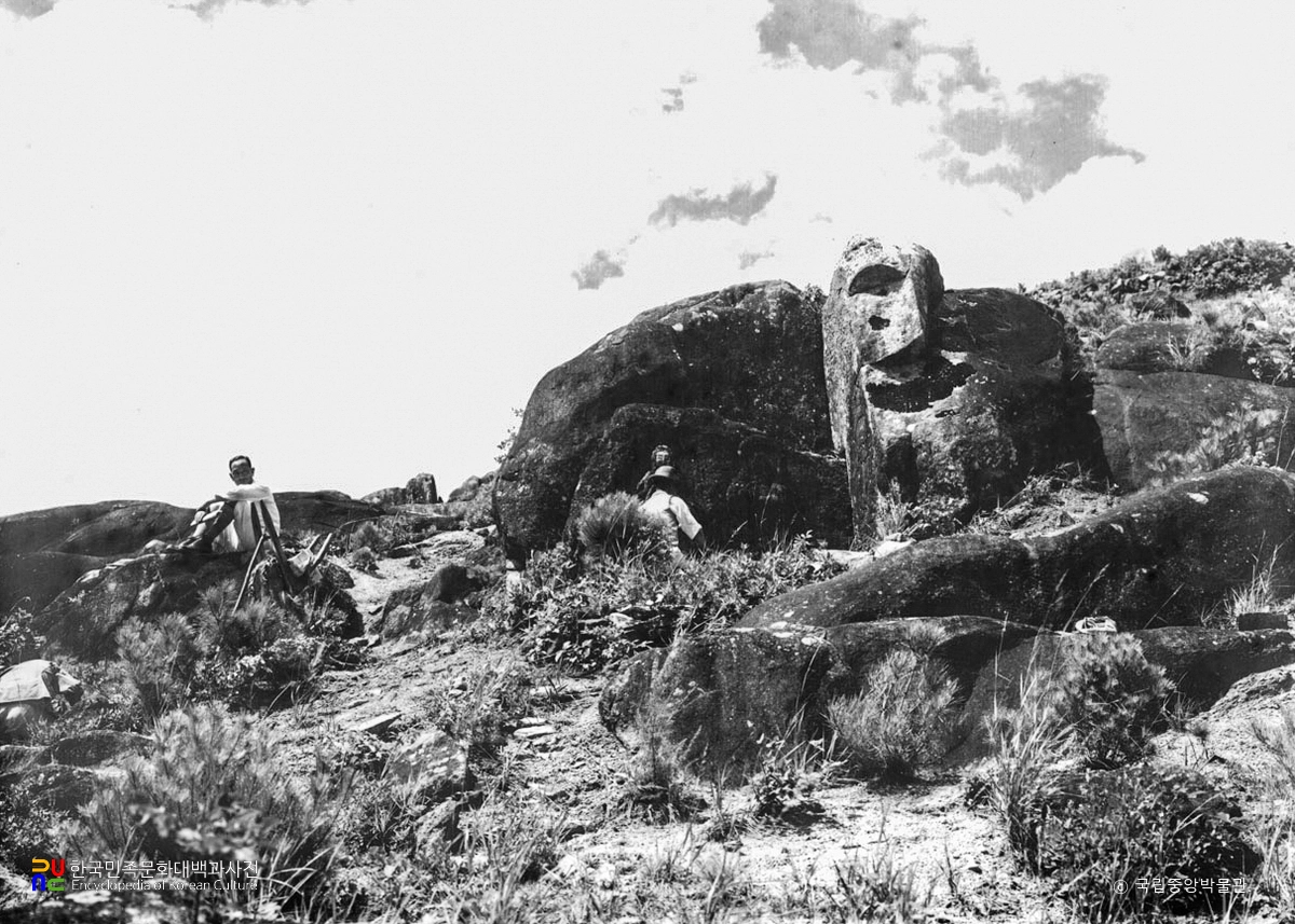 경주 남산 윤을곡 마애불좌상