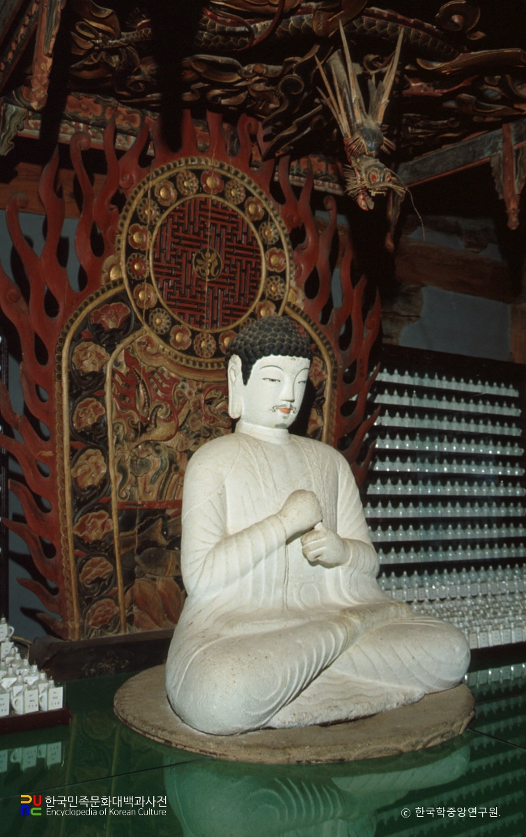 봉화 축서사 석조비로자나불좌상 및 목조광배