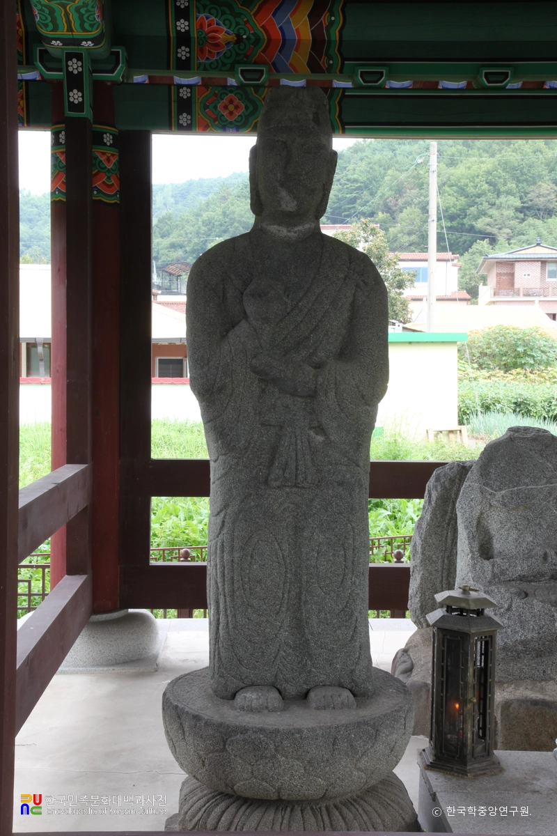 함안 대산리 석조삼존상 중 우협시