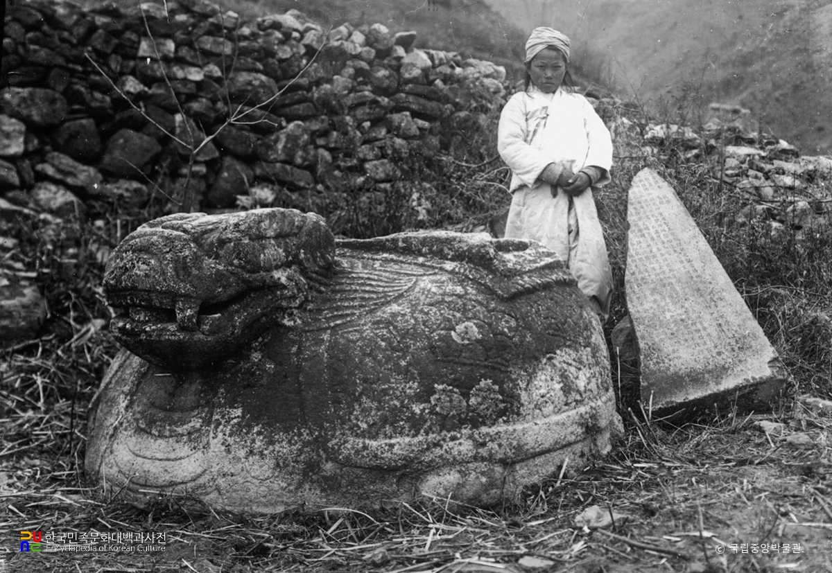 영주 비로사 진공대사보법탑비 전경