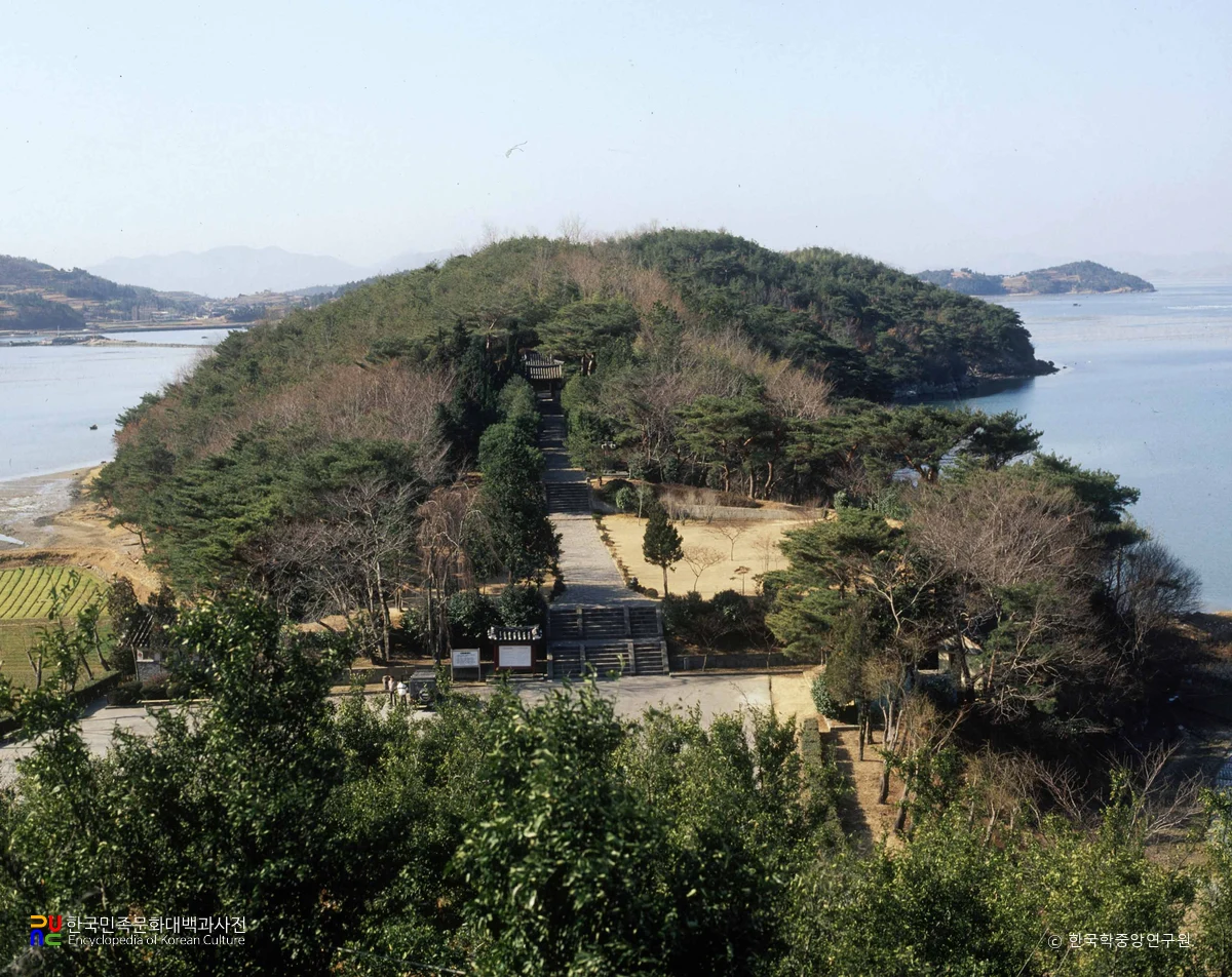 남해 관음포 이충무공 유적