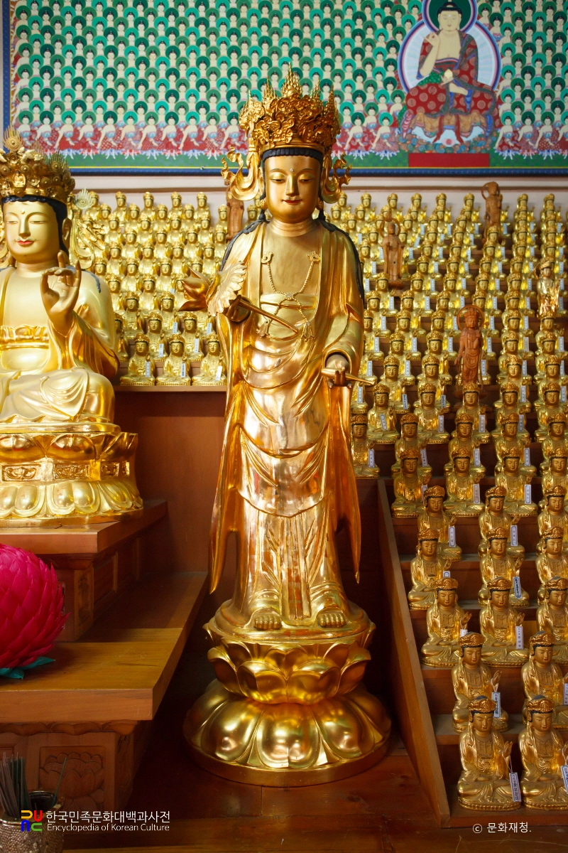 익산 관음사 목조 보살 입상