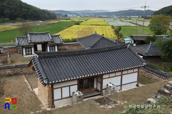 창녕 관산서원 중 강당 우측후면