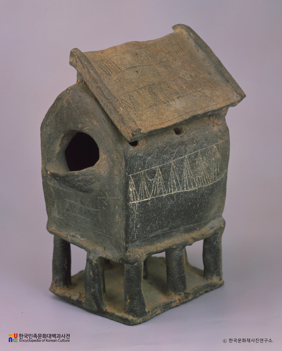 가형토기 / 고상형 주거