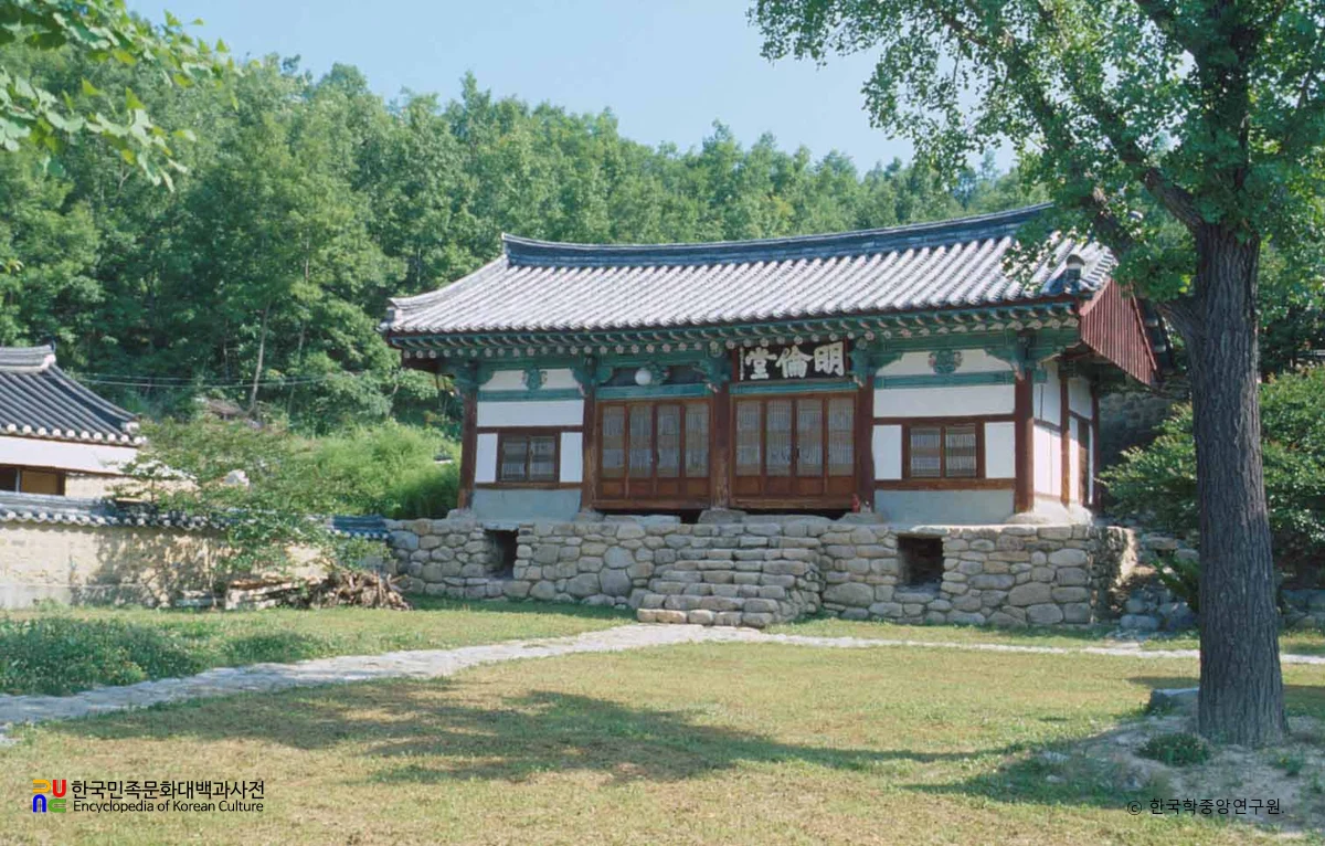 의성 비안향교 명륜당 정측면