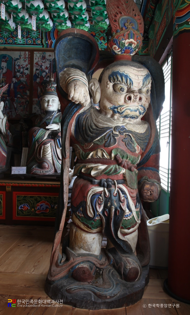 진주 청곡사 목조지장보살삼존상 및 시왕상 일괄 중 인왕상