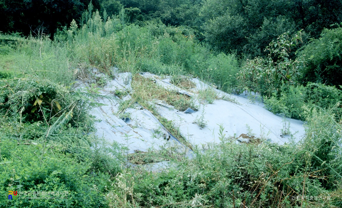 구완동 상감 청자 가마터