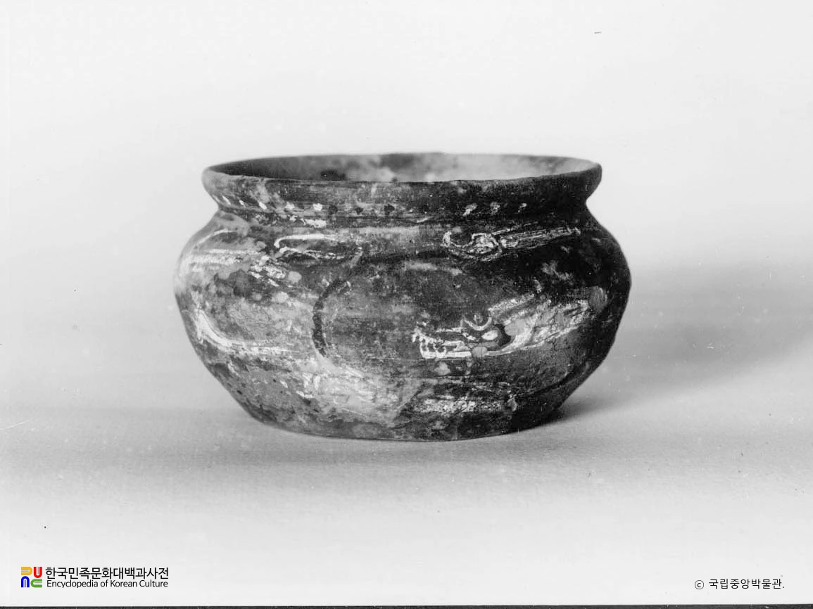 평남 대동 낙랑 채문토기