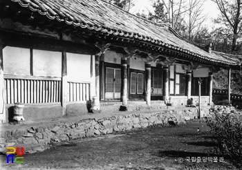 순천 선암사 선조암 정측면