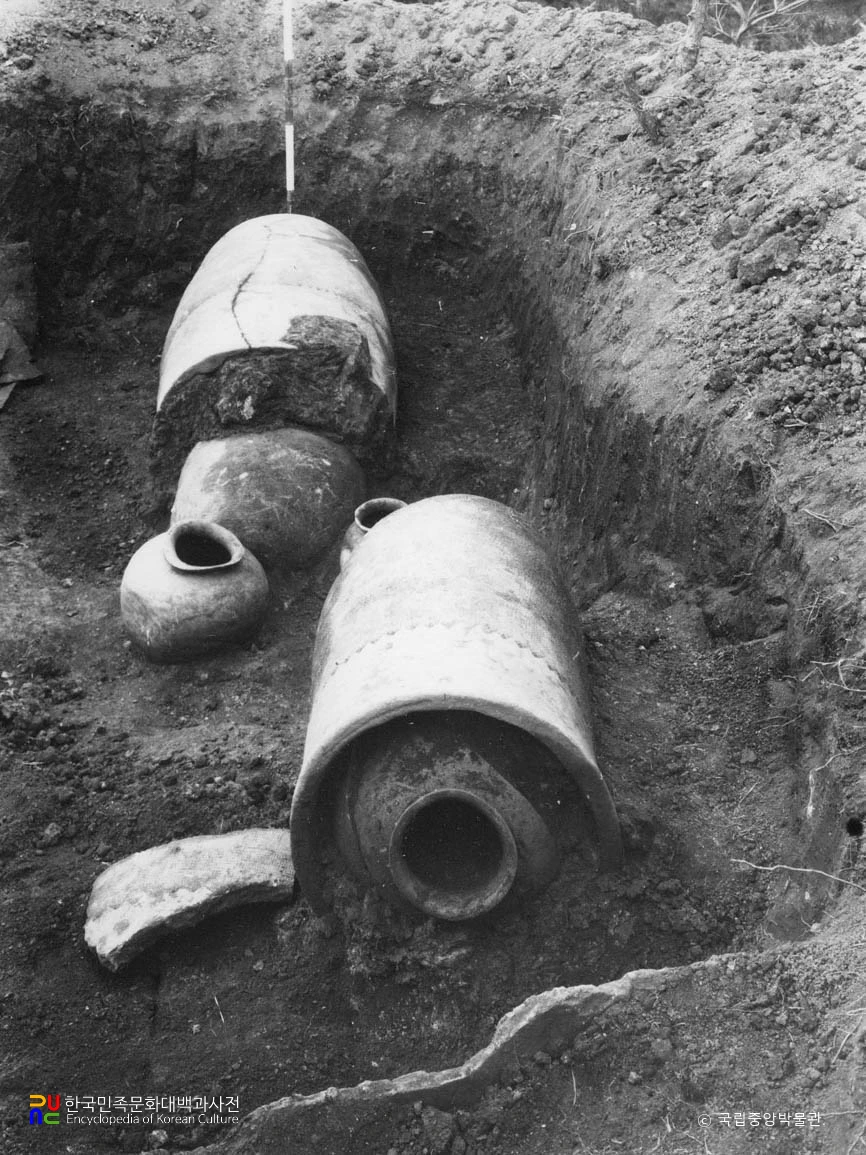 나주 반남 고분군 중 신촌리 9호분 정관과 술관 전경