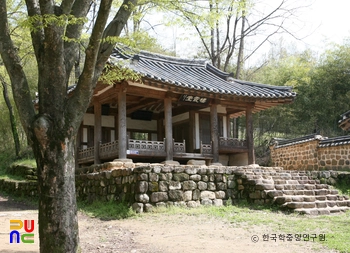 담양 식영정 일원 중 서하당 정측면