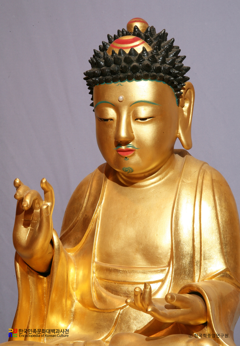 문경 봉암사 목조아미타여래좌상