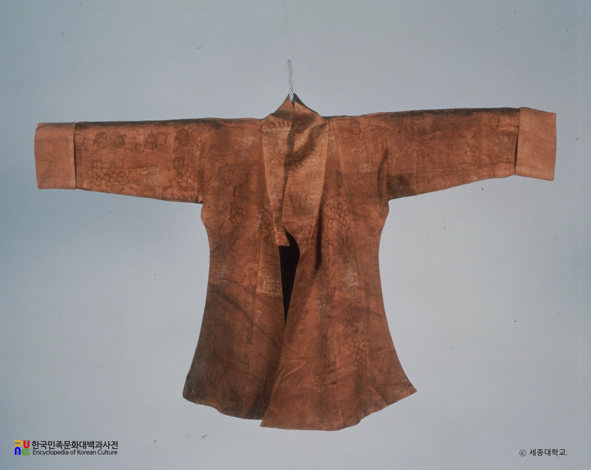 수복칠보석류보상화문 황갈단 당의